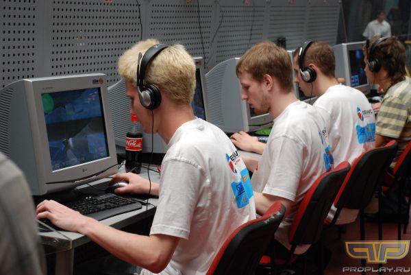 Virtus.pro разминаются