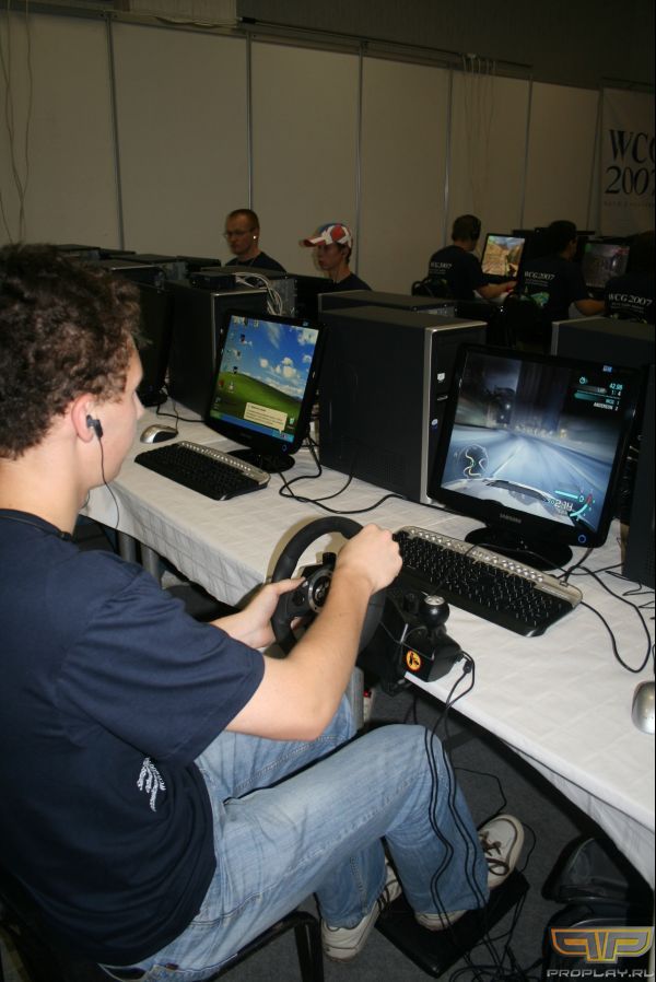 Погнали! Кстати, игрокам в NFS Нужно гораздо больше времени для того, чтобы размяться и встряхнуть себя