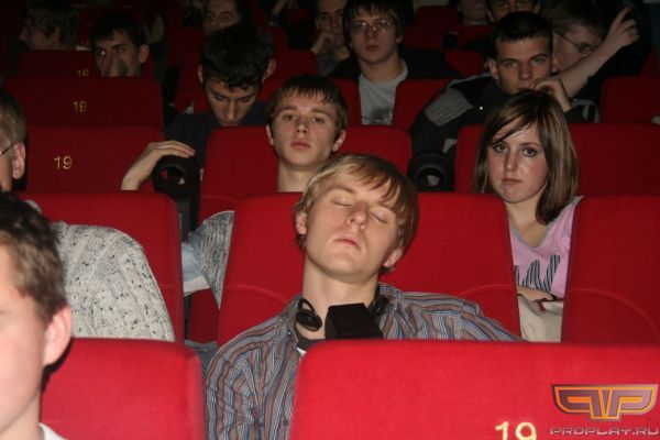 А еще от Мании приехал Лейзик, но, видимо в субботу была насыщенная культурная программа, которая его и измотала...